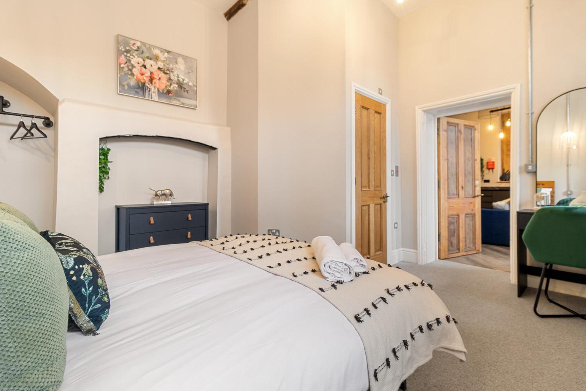 Whiskawaystays - Shaw Mews - Apartment 3 Worcester Bagian luar foto