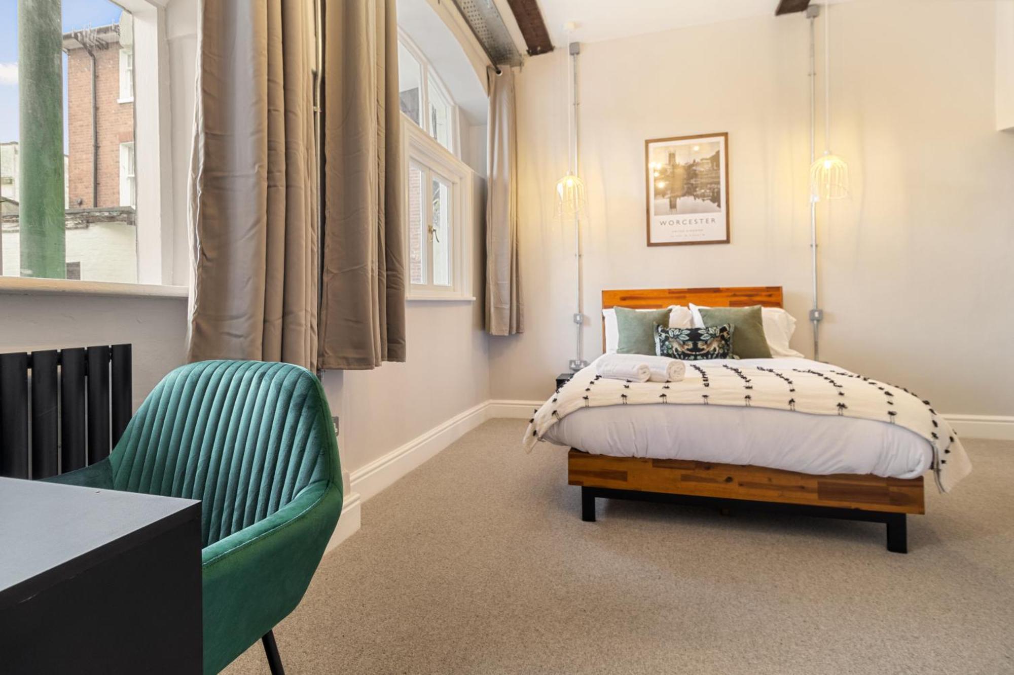 Whiskawaystays - Shaw Mews - Apartment 3 Worcester Bagian luar foto